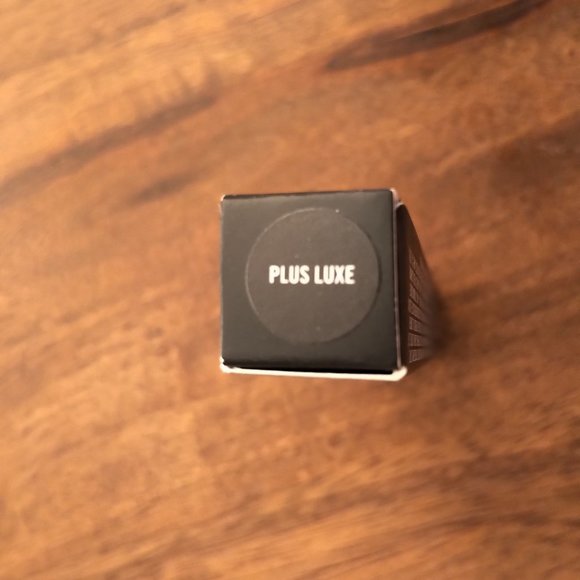 4 for $30  Mac Plushglass in plus luxe - Picture 2 of 3